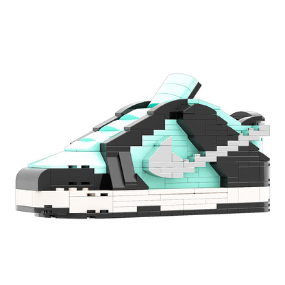 DopestArt. SB DUNK LOW DIAMOND SUPPLY Sneaker Bricks